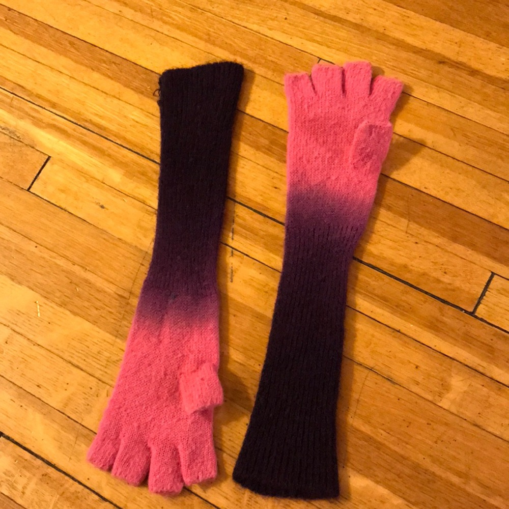 Fingerless Gloves